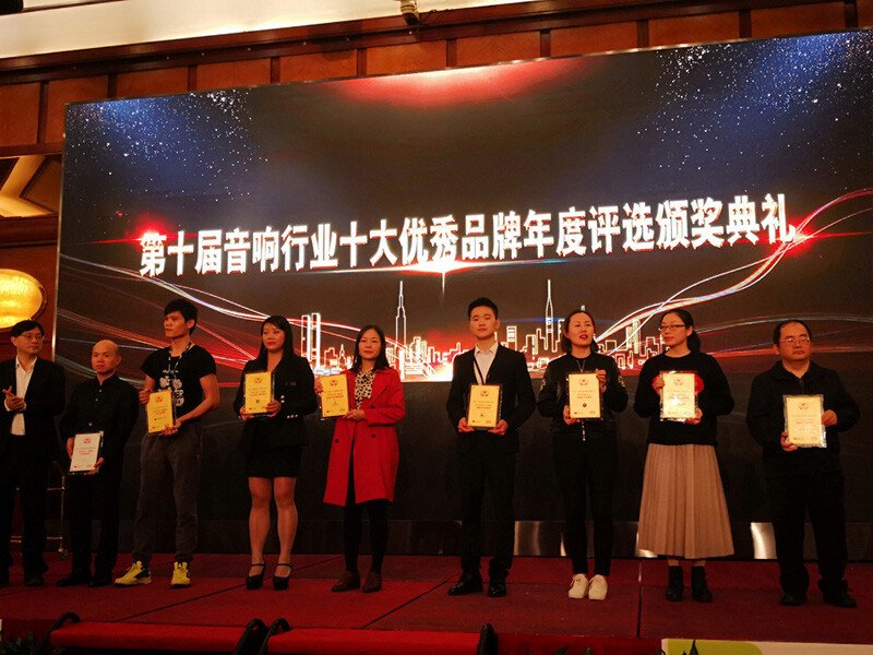 英嘉尼ENJOUN蝉联2018年度十大优秀家庭影院品牌