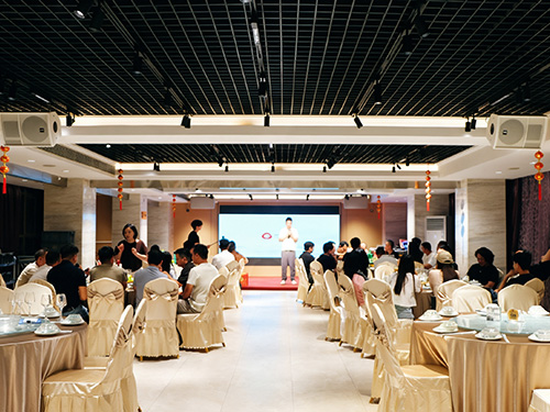 月满中秋，同心相聚｜一禾科技中秋家宴温情相